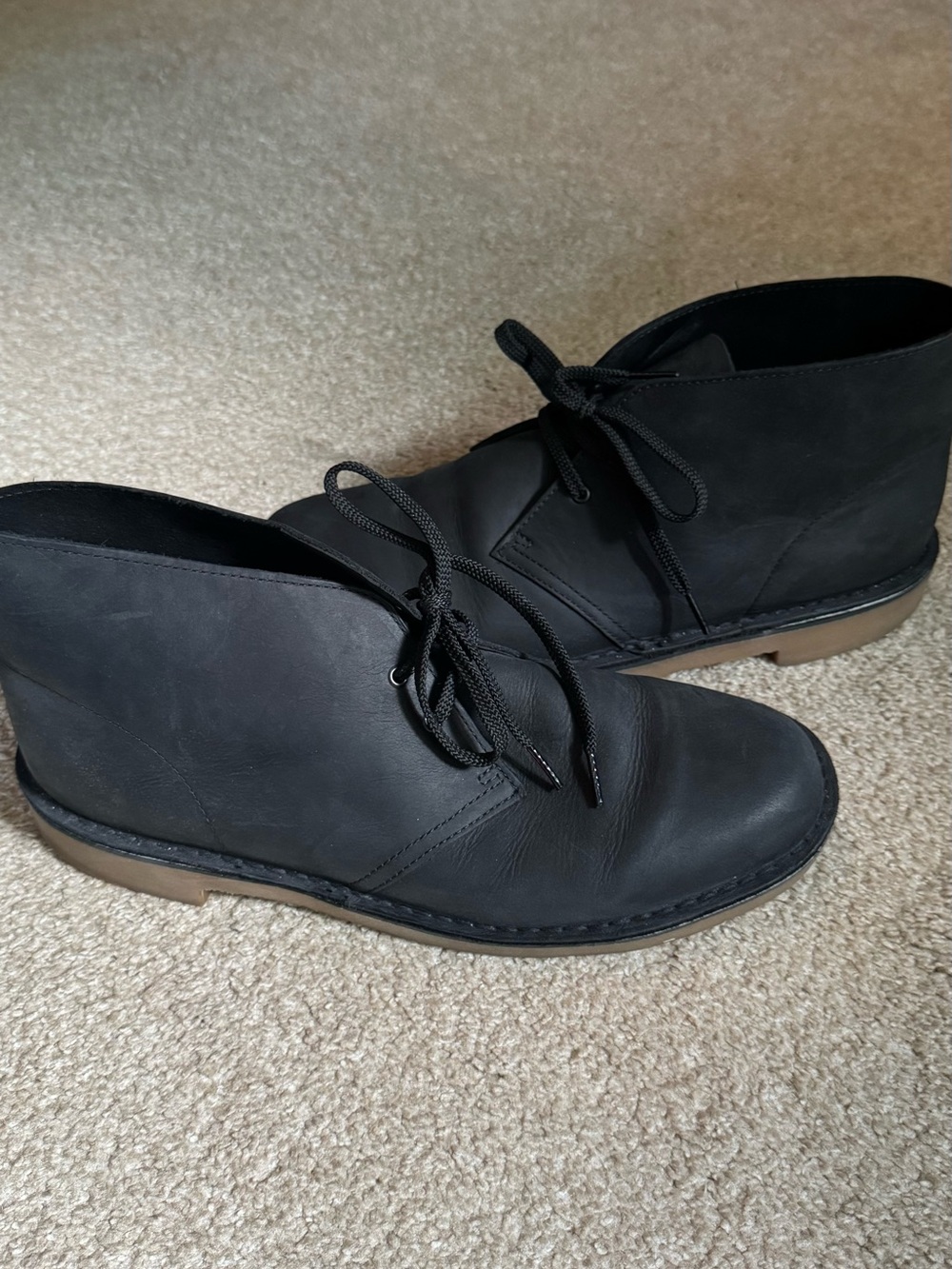 Clarks Men's Black Suede Chukka Boots - Picture 2 of 7